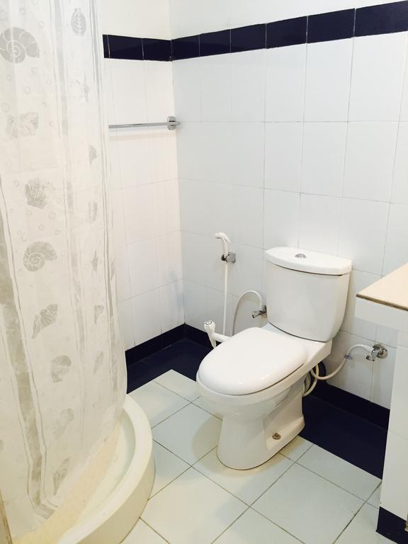 Holiday Nest Bed & Breakfast Вадува Екстериор снимка